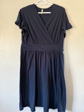 Woman’s Plus Size 2X Grecerelle Navy Blue knit dress faux wrap